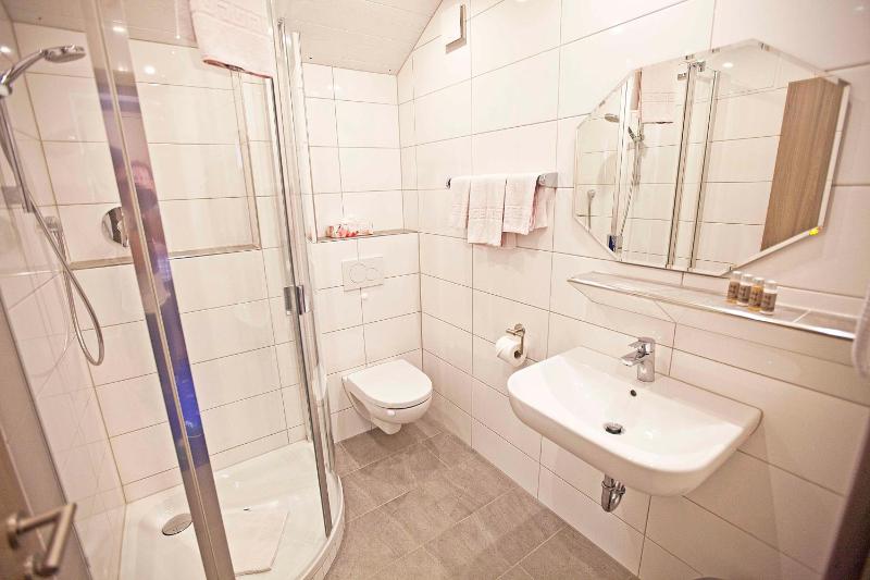 Comfort Double Room with Balcony image 3