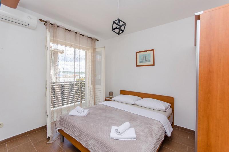 Apartments and Rooms Mare - image 12