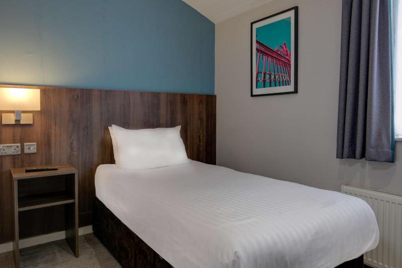 Standard Single Room image 1