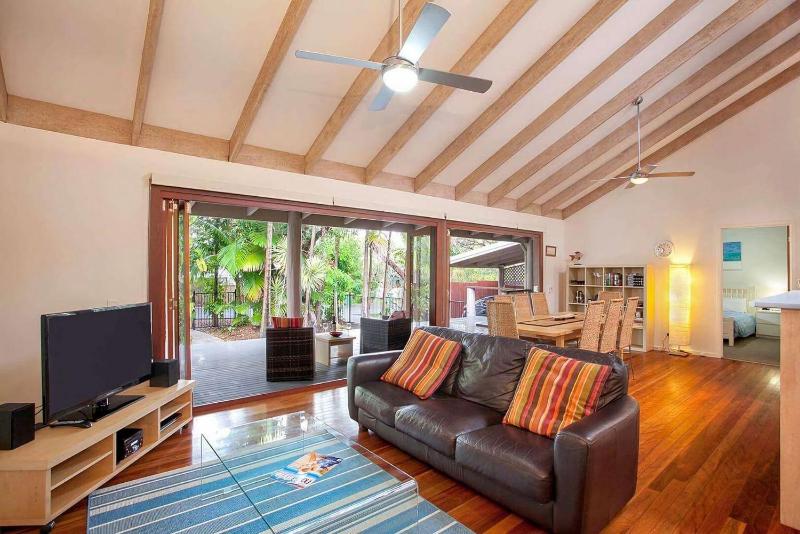 7 Depper Cosy Beach House in Central Sunshine Beach - image 4