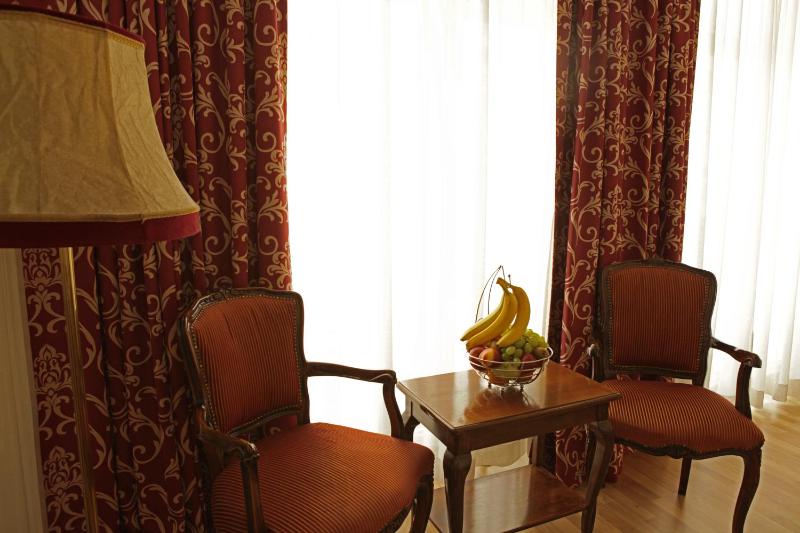 Double Room image 4