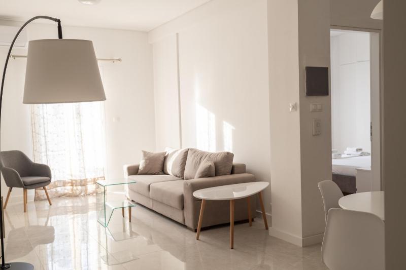One-Bedroom Apartment image 2