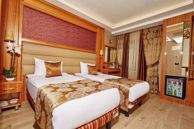 Ilkbal Deluxe Hotel &Spa Istanbul - image 5