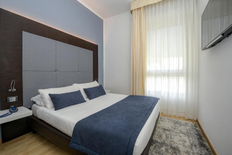 Superior Double Room image 1