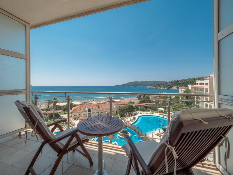 Superior Room with Sea View image 4