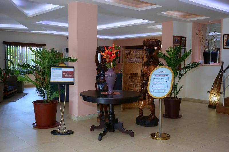 The Cape Hotel - image 2