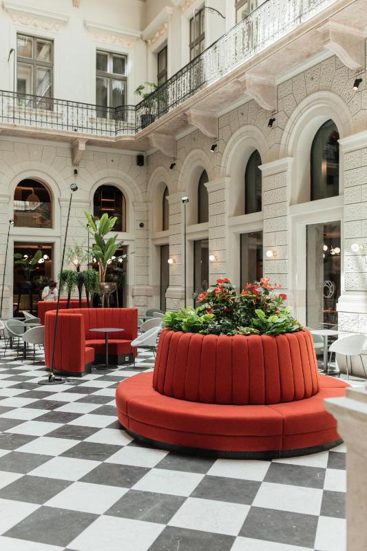 Hotel Oktogon Haggenmacher by Continental Group - image 13