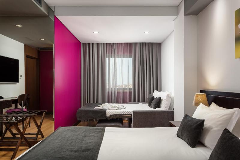 Double Room with Spa Bath image 3