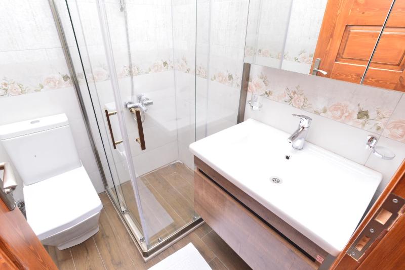 Budget Double Room image 1