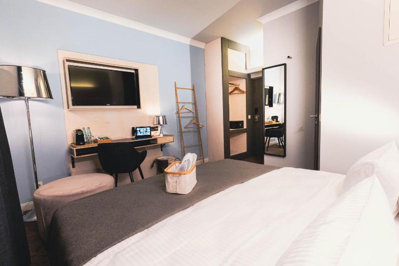 Midi Double Room image 4