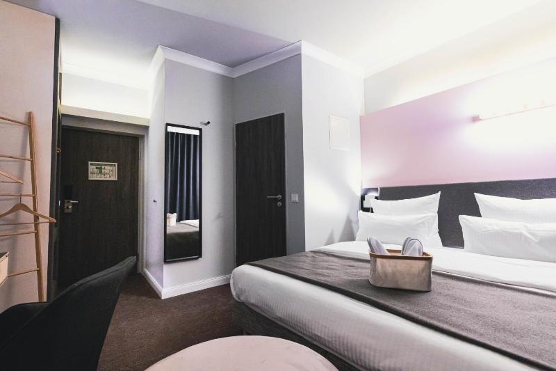 Midi Double Room image 1
