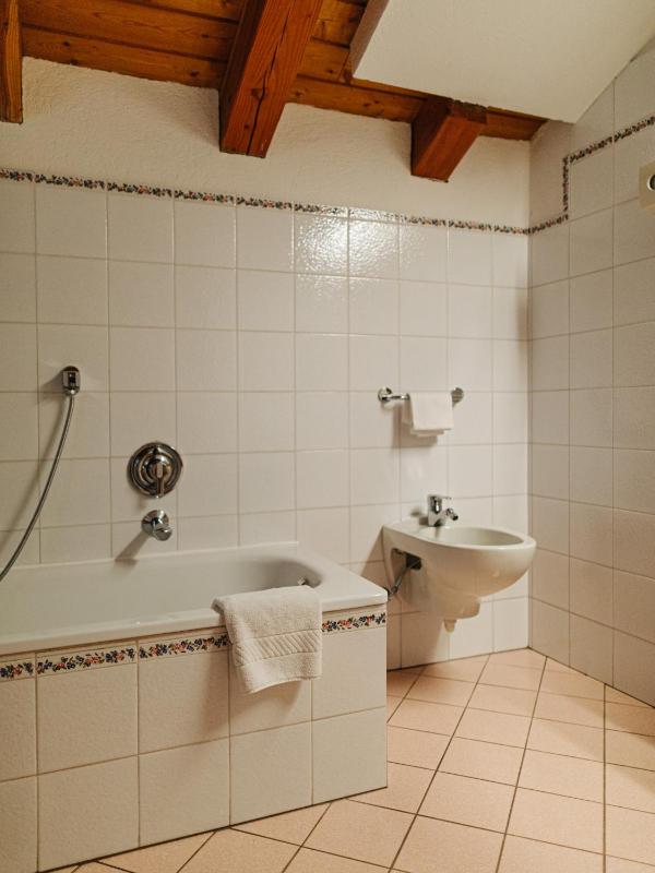 Quadruple Room image 3