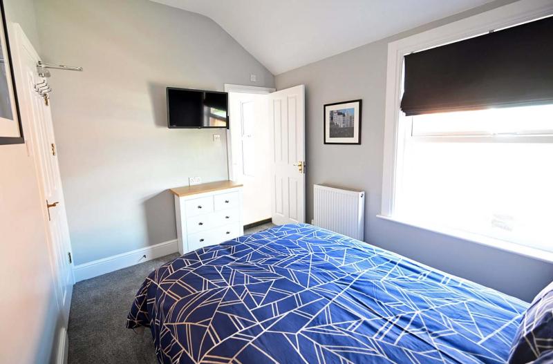 Small Double Room with Private Bathroom image 1