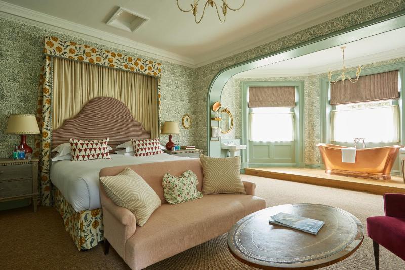 Sutton Suite image 3