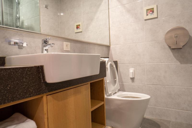 Lumia Tourist Hotel - image 9
