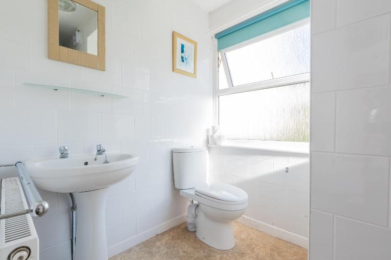 Standard Single Room image 2