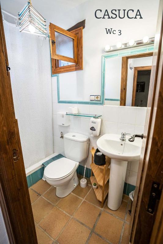 Four-Bedroom House image 4