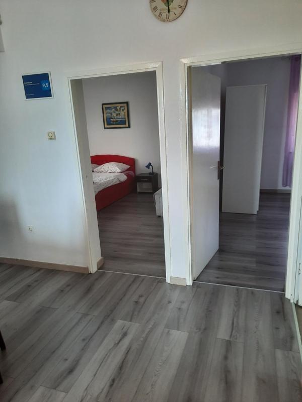 House Nena - image 5
