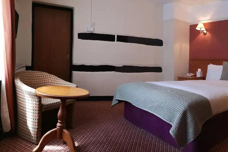 Standard Double Room image 1