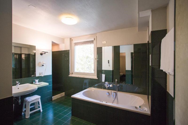 Junior Suite image 3