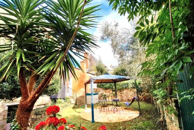 Le Patio coeur de ville avec garage et jardin - image 1