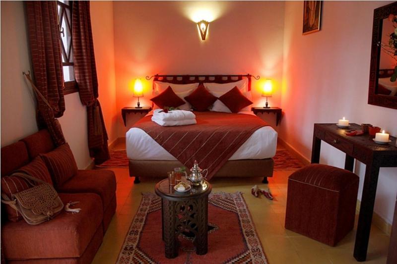 Standard Double Room image 3