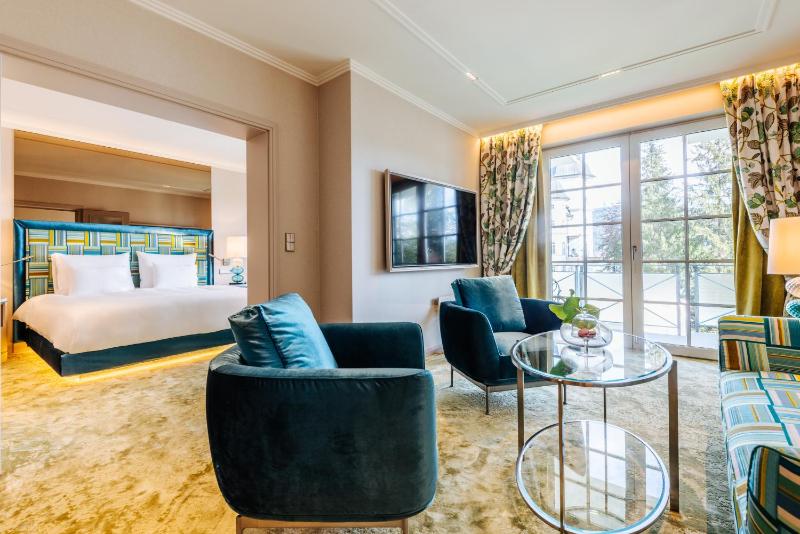 Deluxe Suite image 2