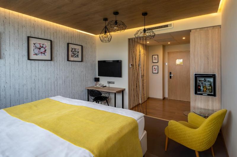 Superior Room image 3