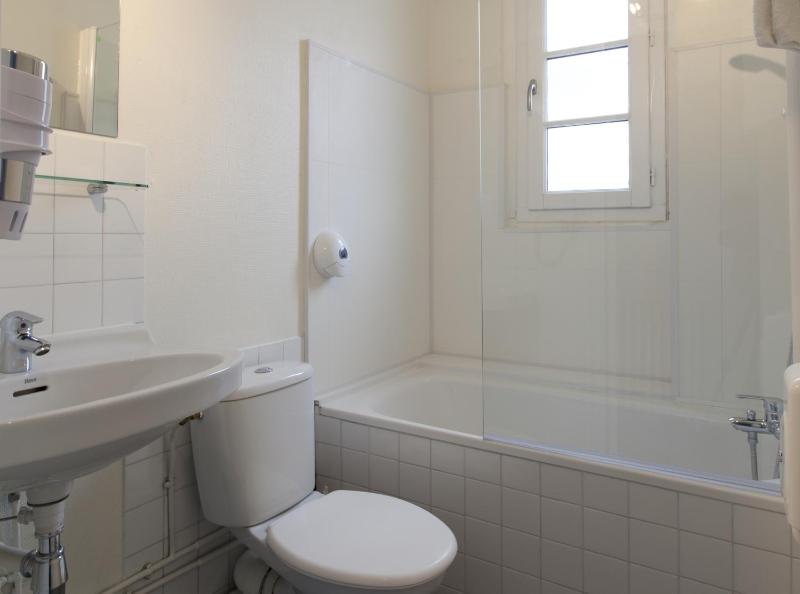 Triple Room image 3