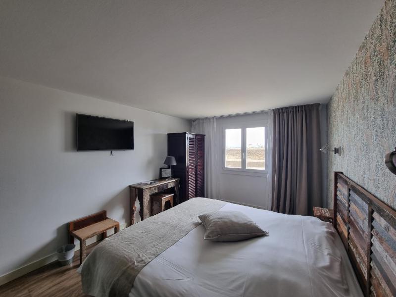 Double Room - Disability Access - optional extra bed at an additional cost image 1