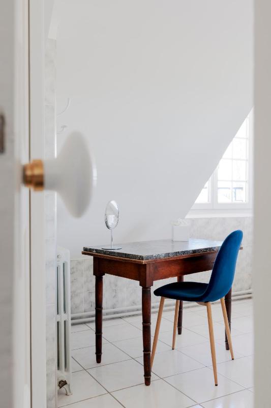 Classic Single Room image 2