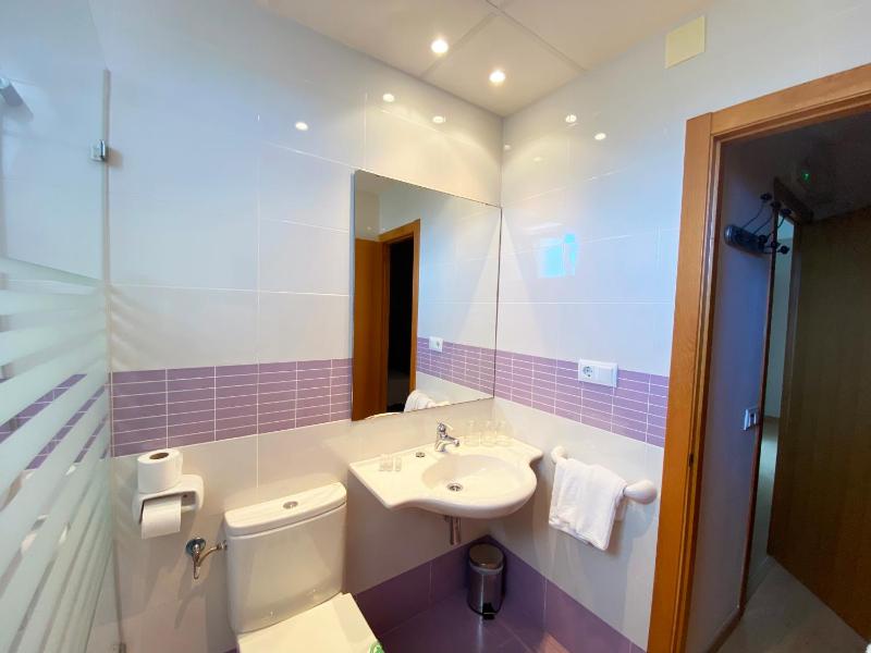Habitaciones Camping Ferrer - image 5