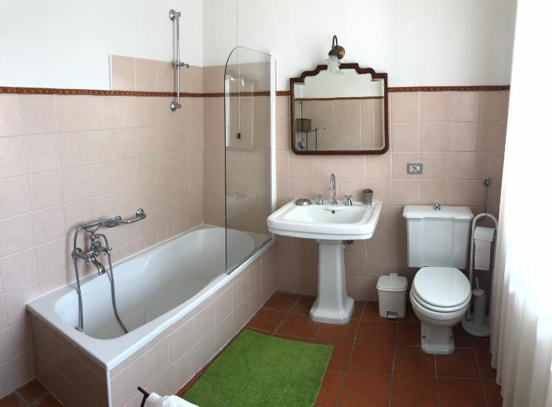 Triple Room with Garden View image 1