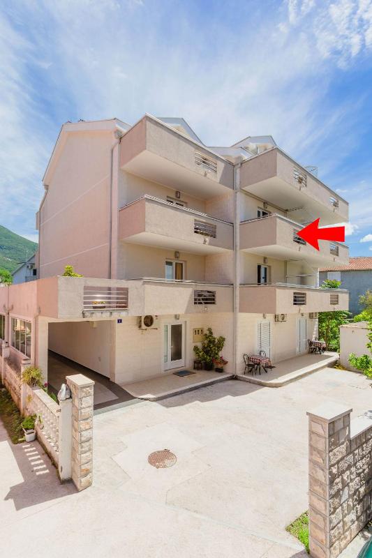 Apartment with Sea View image 1