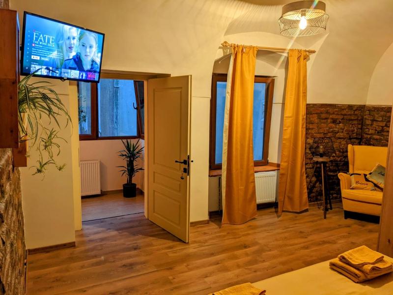 The Industrique Home - 3 Bedroom Apartment - image 39