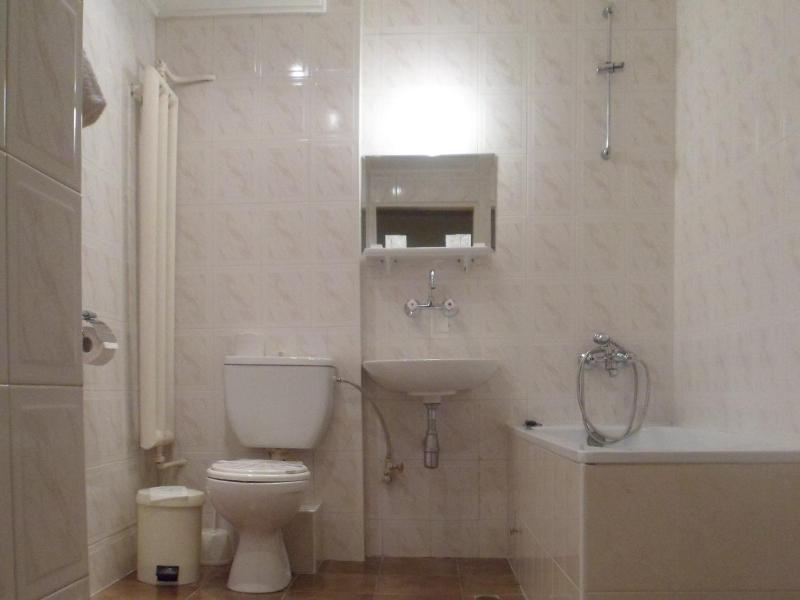Junior Suite with Double Bed - Free Parking image 3