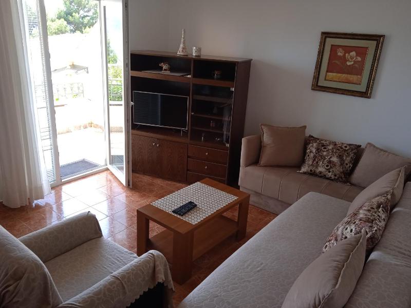 Apartment with Sea View image 1