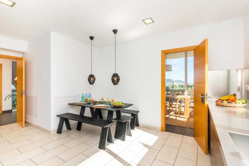 Villa Miramar by Glasir - image 15