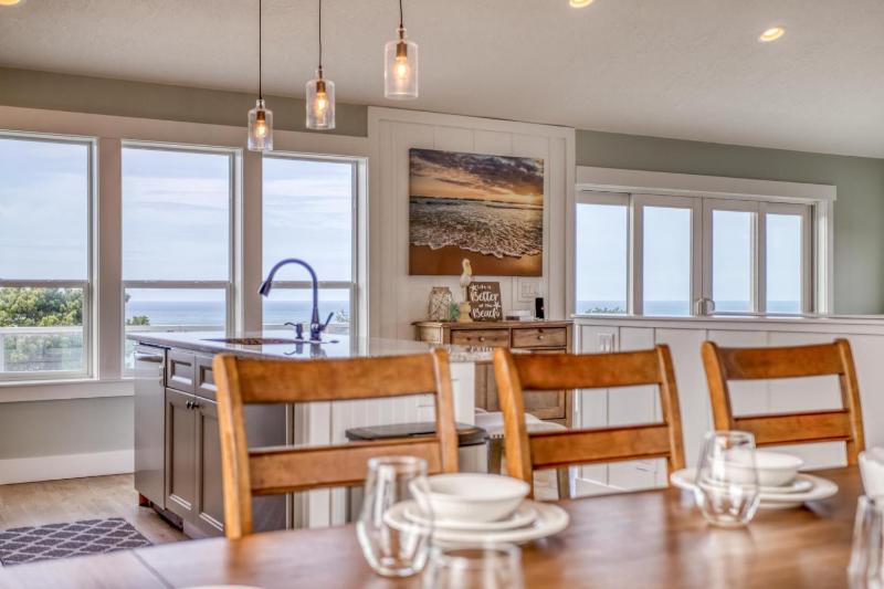 Coastal Haven - image 12