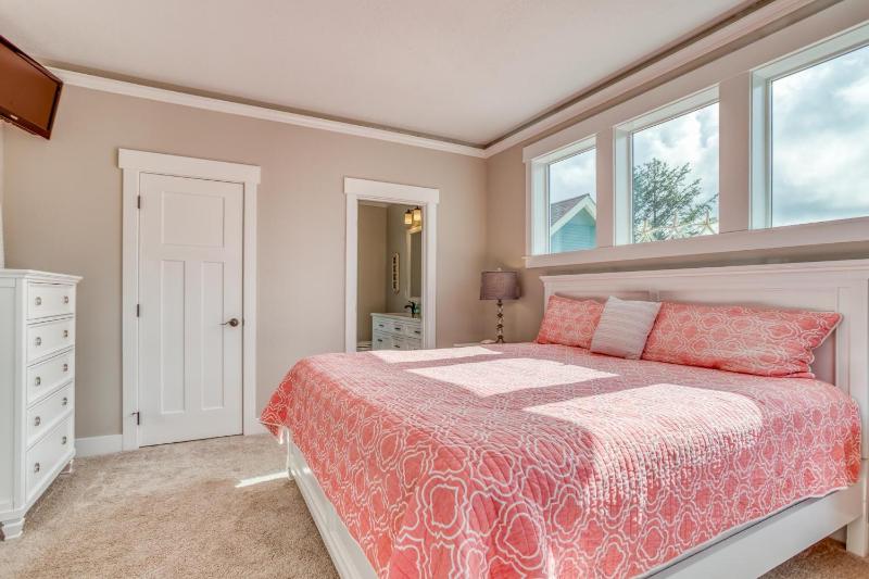 Coastal Haven - image 32