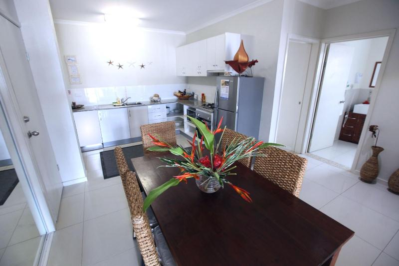 Vanuatu Beachfront Apartments - image 9