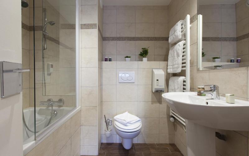 Triple Room image 3