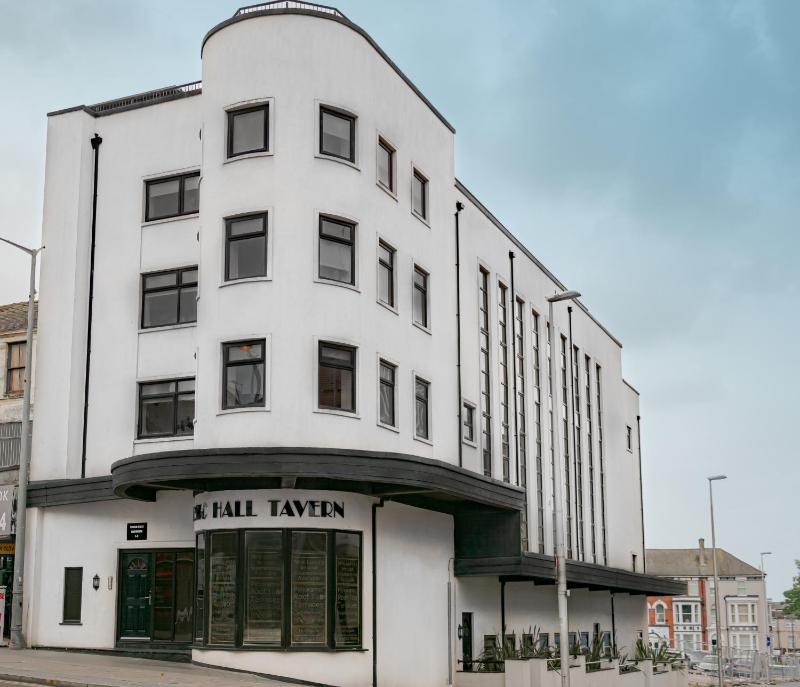 Mode Apartments Winter Gardens Blackpool - image 1