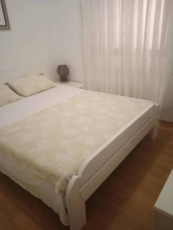 Apartment with Sea View image 3