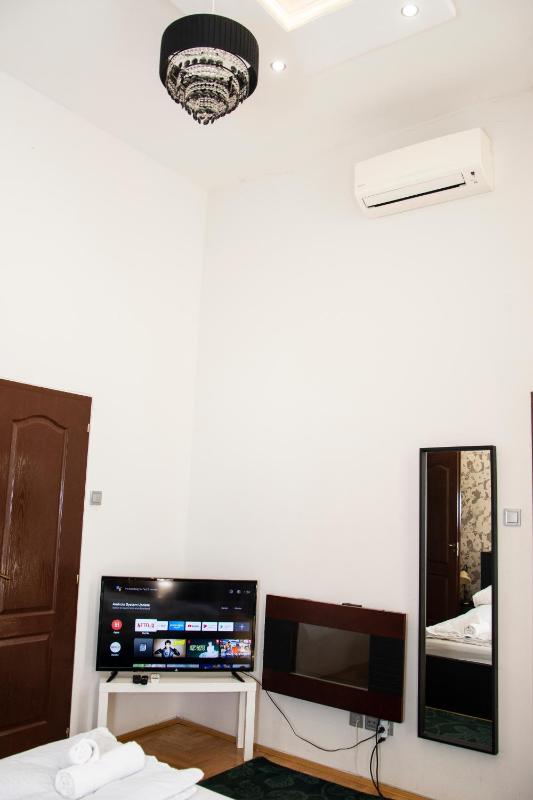 Andrássy Chic Apartment - image 12