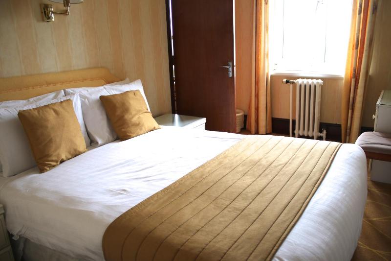 Two-Bedroom Apartment image 1