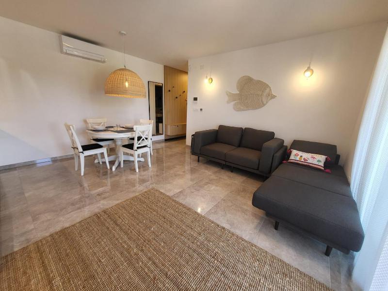 Coco Deluxe Apartment - image 13