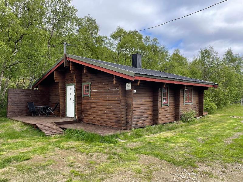 Three-Bedroom Cottage image 4