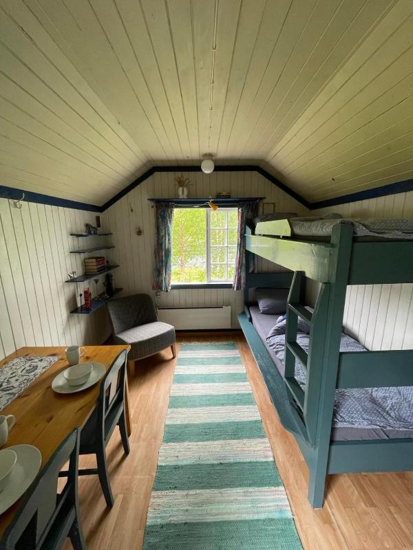 Cottage image 4