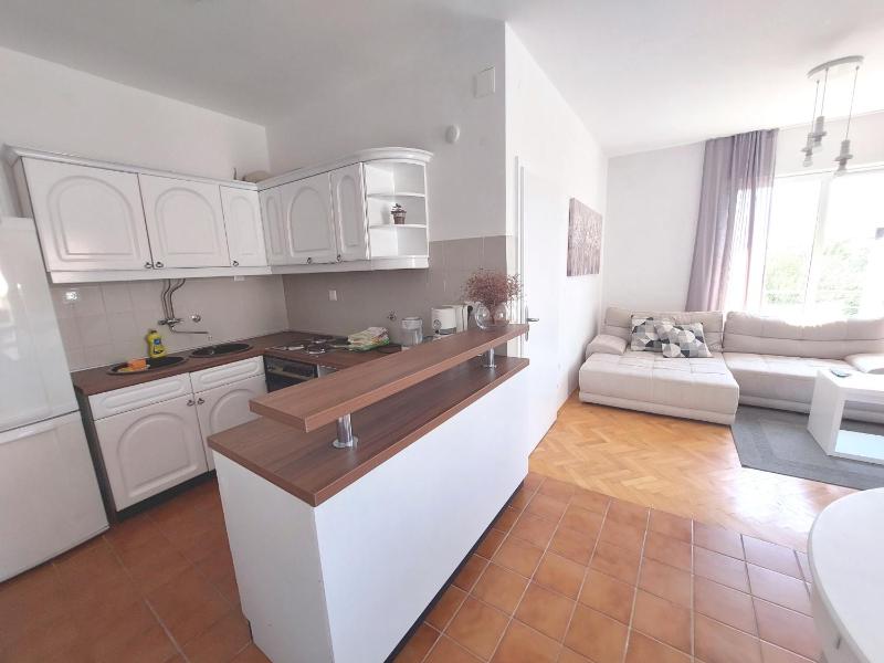 Gulin Apartments - image 8